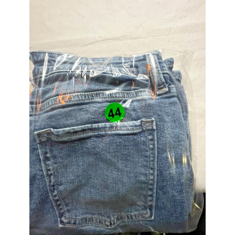 GAP Denim Bermuda Shorts Womens 6/28 Medium Wash 9 Inch Inseam Casual Summer - Picture 13 of 13